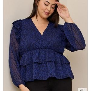 Torrid Size 2 2X Blue Leopard Print Chiffon Ruffled Surplice Crop Top NWT